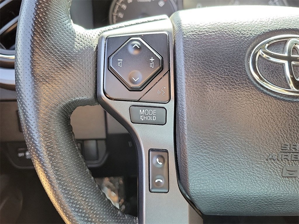 Used 2023 Toyota Tacoma TRD Off-Road image 4