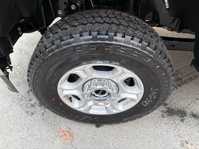 New 2026 Ford F350 XLT w/ FX4 Off-Road Package image 9