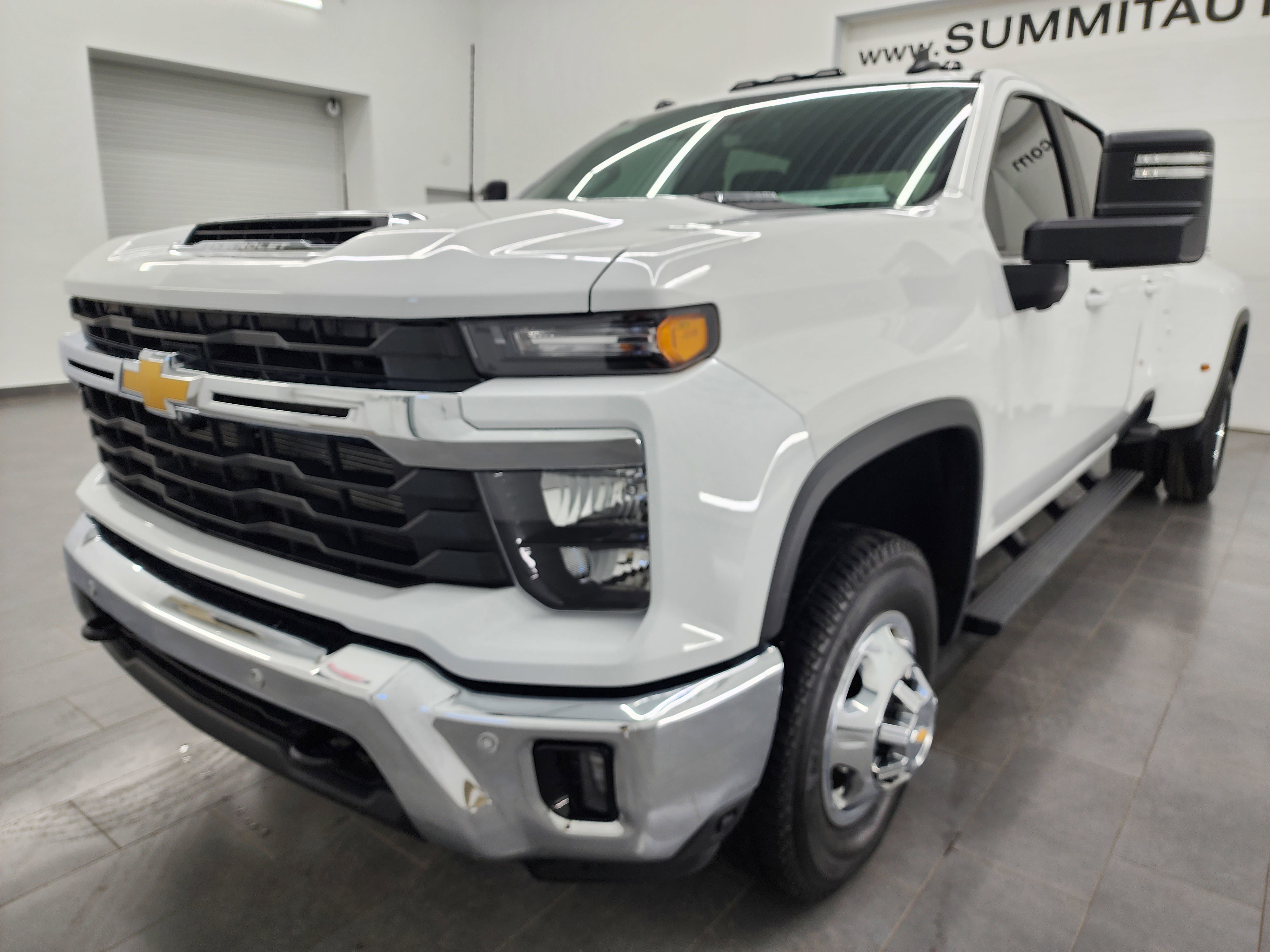 Used 2025 Chevrolet Silverado 3500 LT w/ All Star Edition image 7