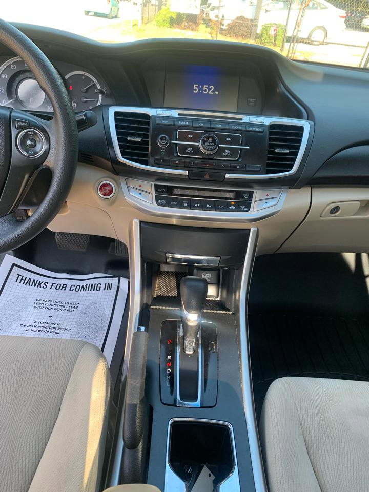 Used 2013 Honda Accord EX image 11