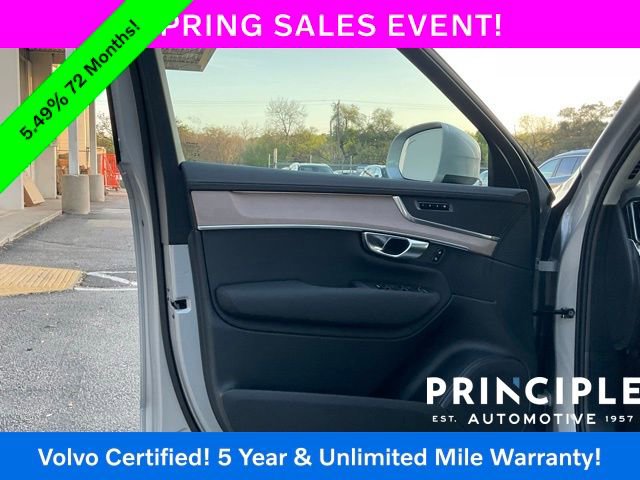 Certified 2025 Volvo XC90 B5 Plus AWD/4WD image 14