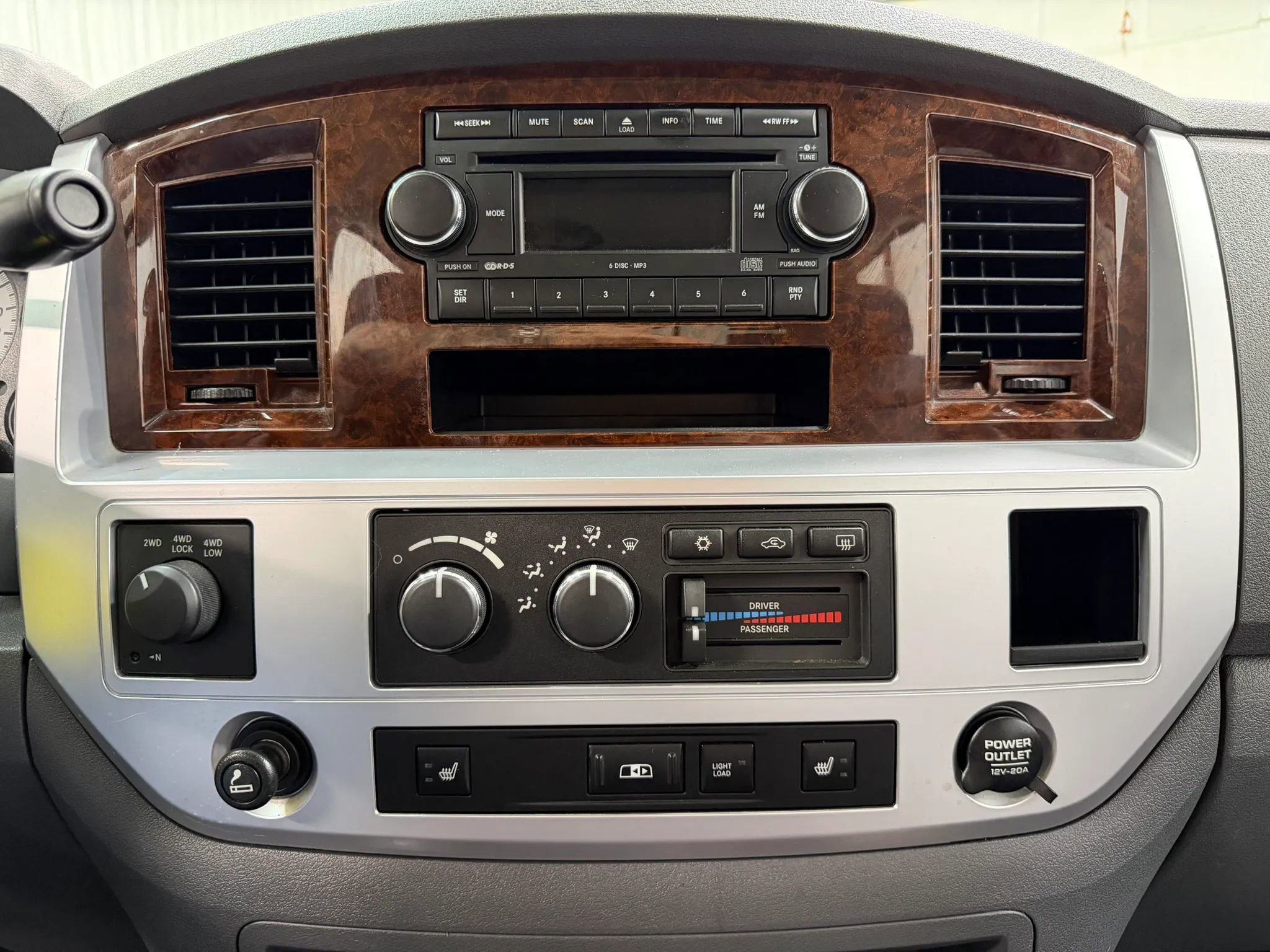 Used 2008 Dodge Ram 1500 Truck Laramie w/ Trailer Tow Group image 21