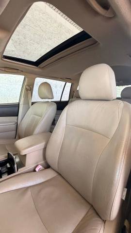 Used 2009 Toyota Highlander Sport AWD/4WD image 2
