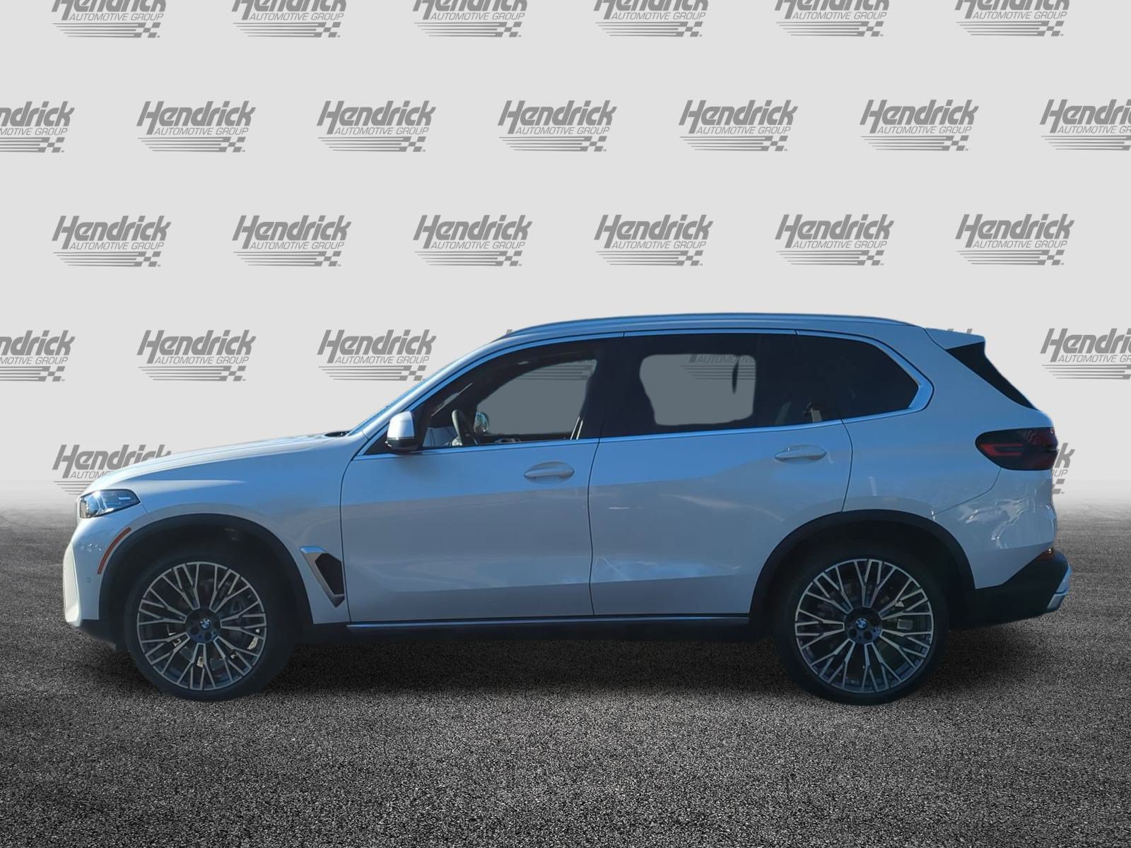 Used 2026 BMW X5 xDrive40i w/ Climate Comfort Package AWD/4WD image 7