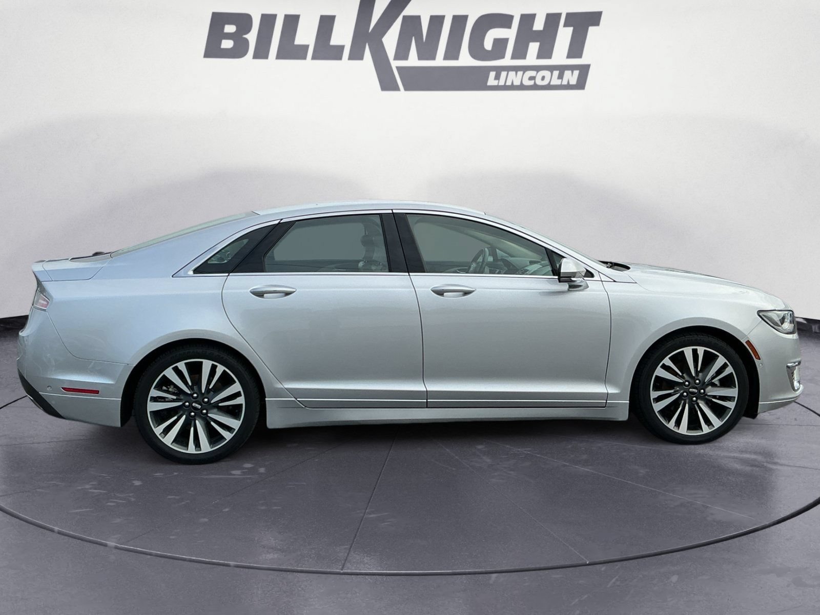 Used 2019 Lincoln MKZ Reserve FWD image 6