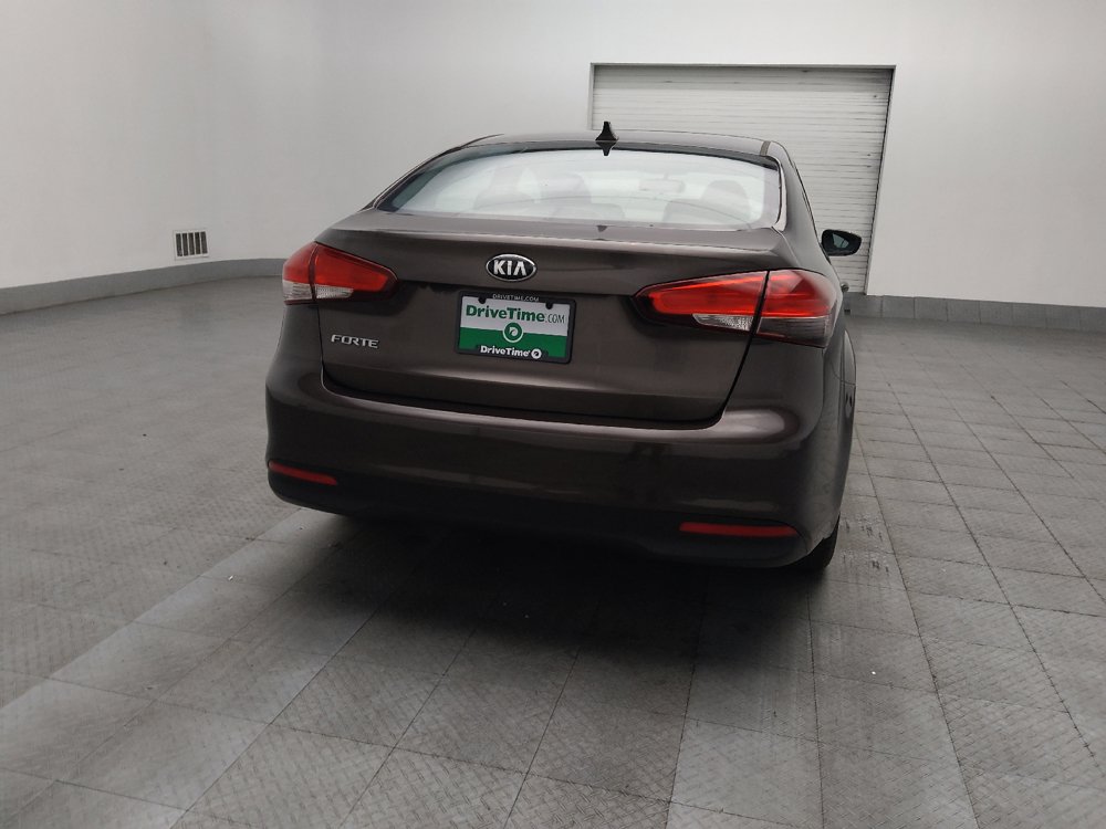 Used 2017 Kia Forte LX FWD image 7