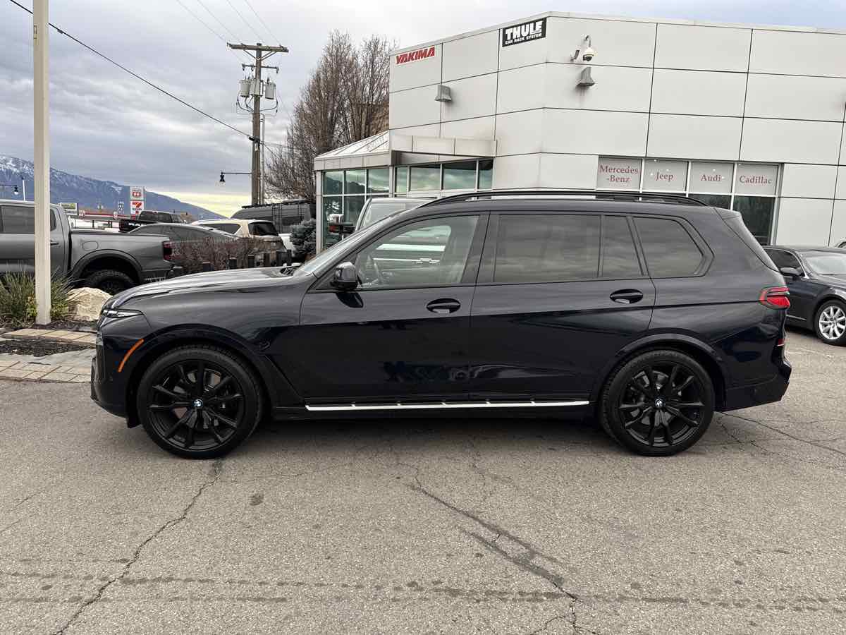 Used 2023 BMW X7 xDrive40i w/ Executive Package image 8