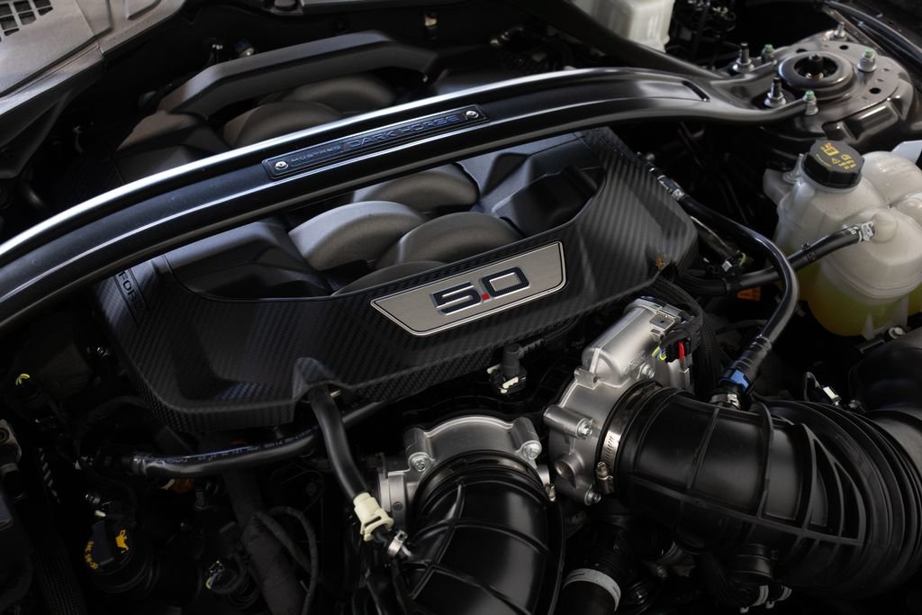 Used 2024 Ford Mustang Dark Horse RWD image 39