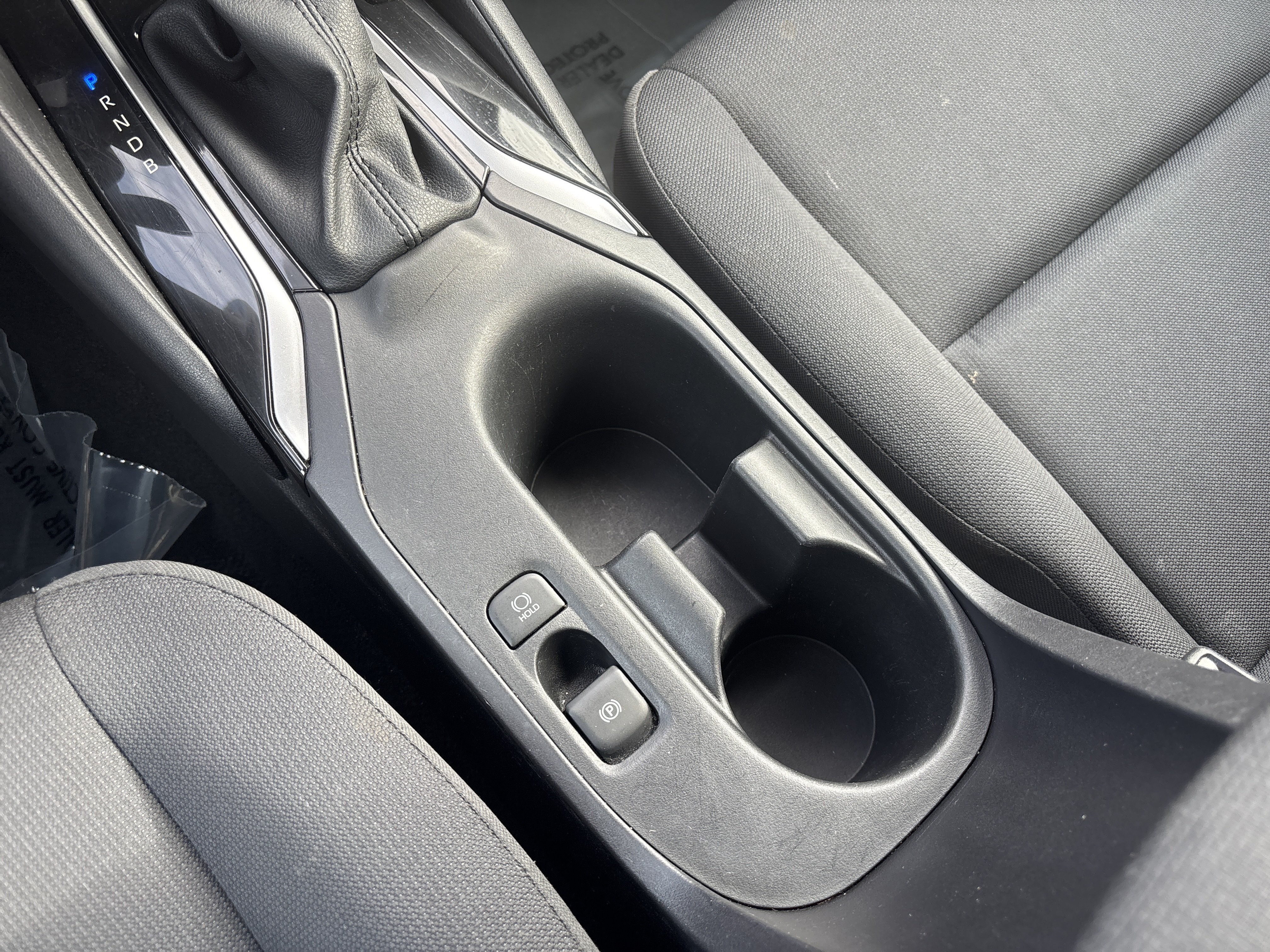 Used 2025 Toyota Corolla LE FWD image 25