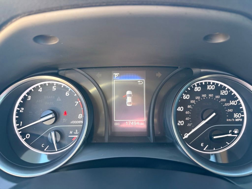 Used 2023 Toyota Camry SE image 14