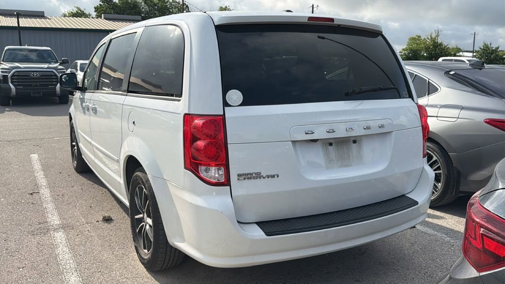 Used 2017 Dodge Grand Caravan SE FWD image 6