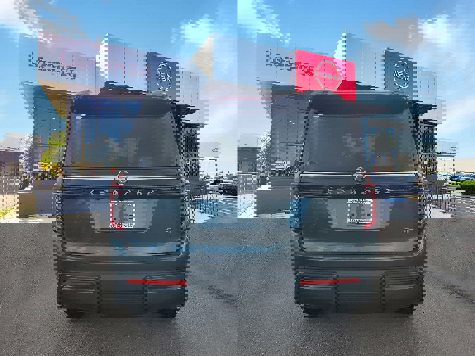 New 2025 Nissan Armada SL w/ Captain's Chari Seat Package image 5