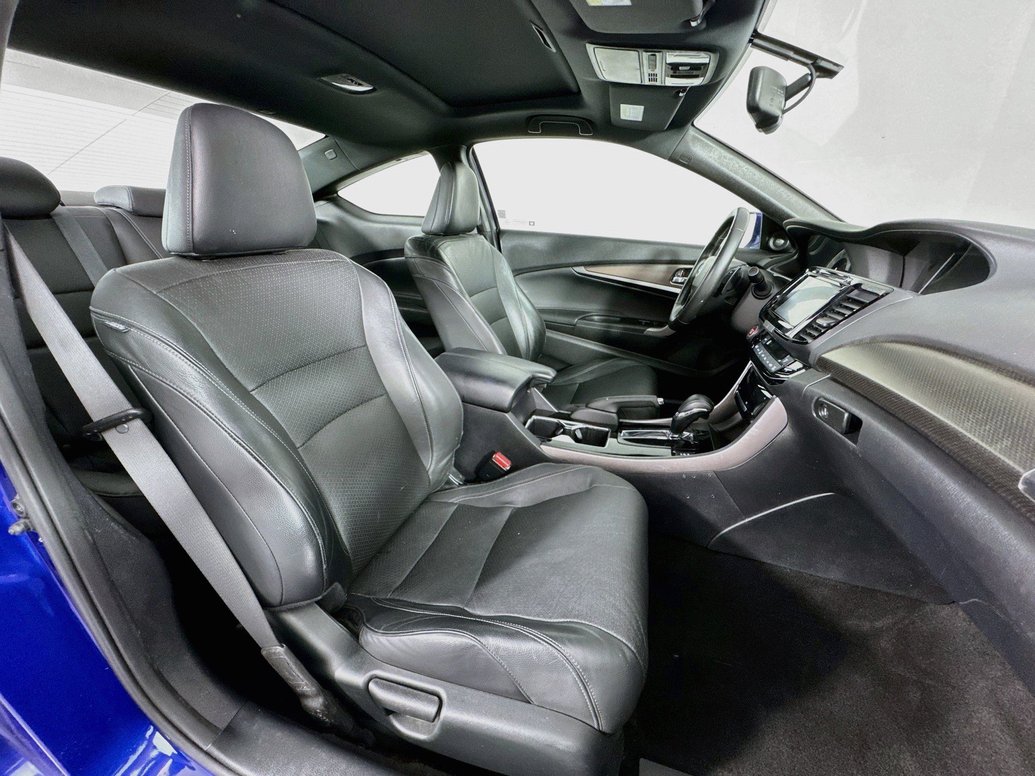 Certified 2017 Honda Accord EX-L image 27