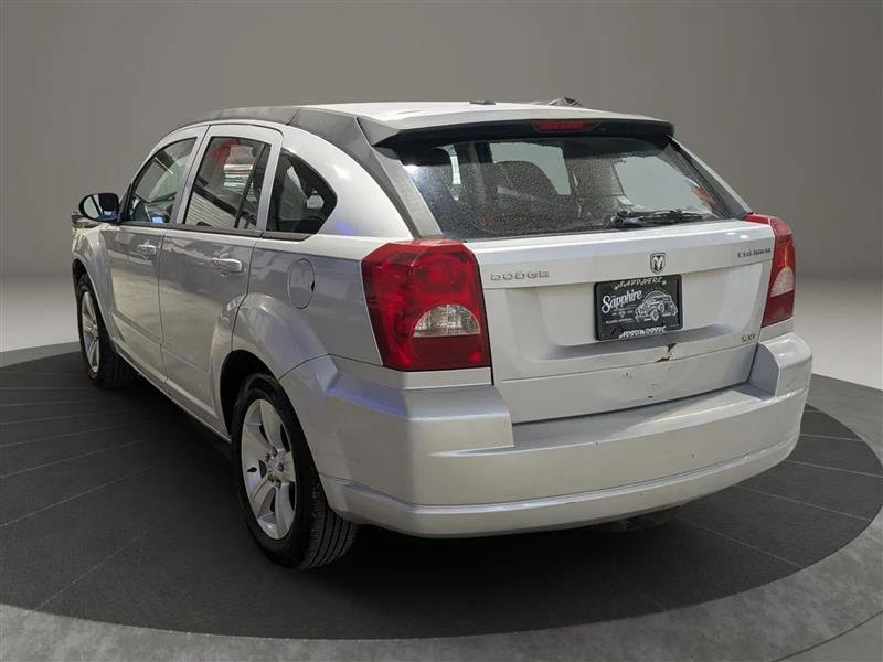 Used 2010 Dodge Caliber SXT image 3