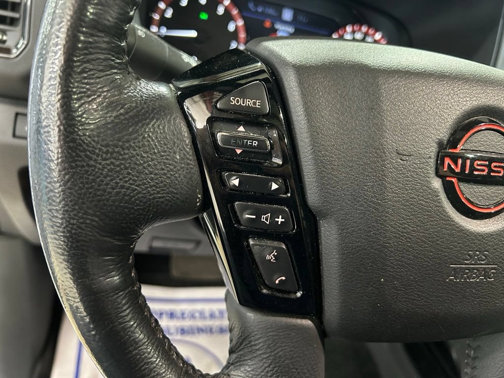 Used 2022 Nissan Frontier PRO-4X AWD/4WD image 25