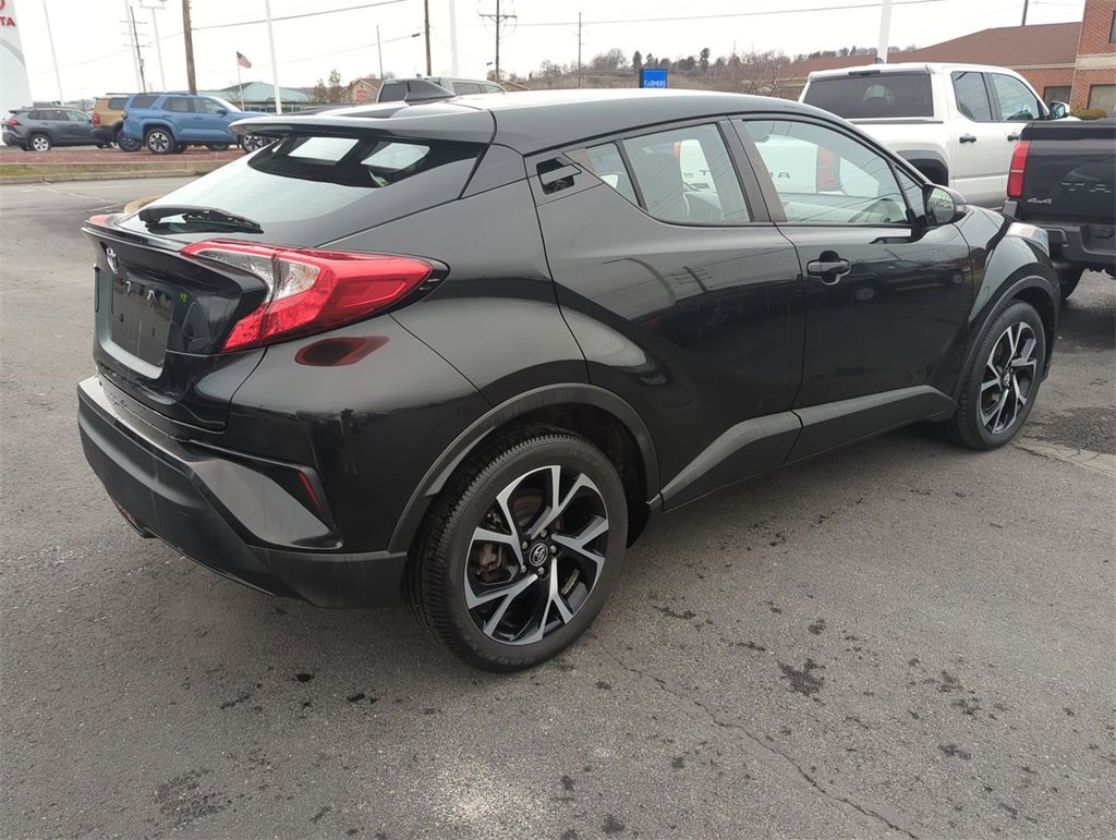 Used 2018 Toyota C-HR XLE image 8