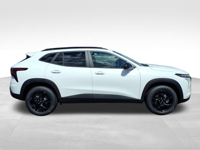 New 2026 Chevrolet Trax LT w/ Driver Confidence Package FWD image 2