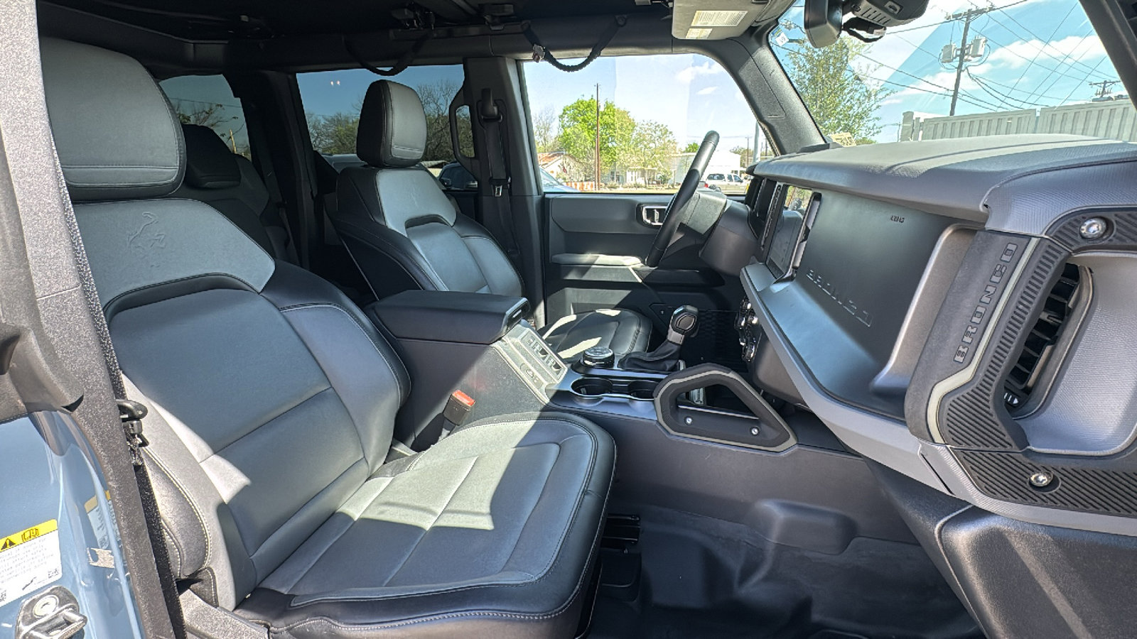 Used 2024 Ford Bronco Everglades AWD/4WD image 32