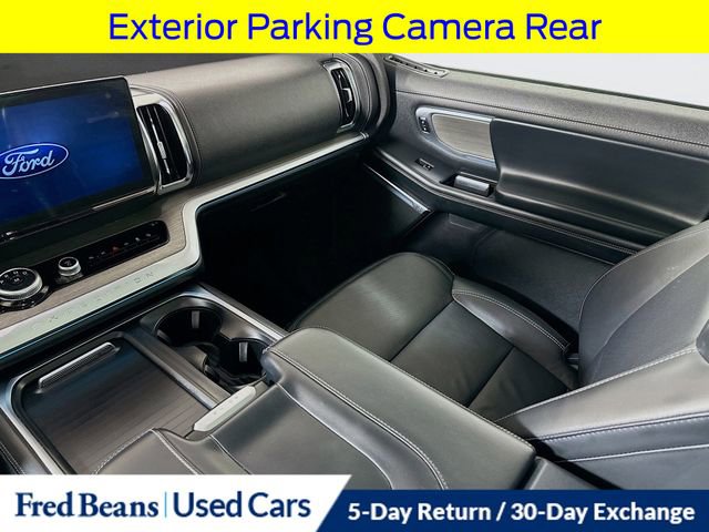 Certified 2025 Ford Expedition Max Platinum image 32