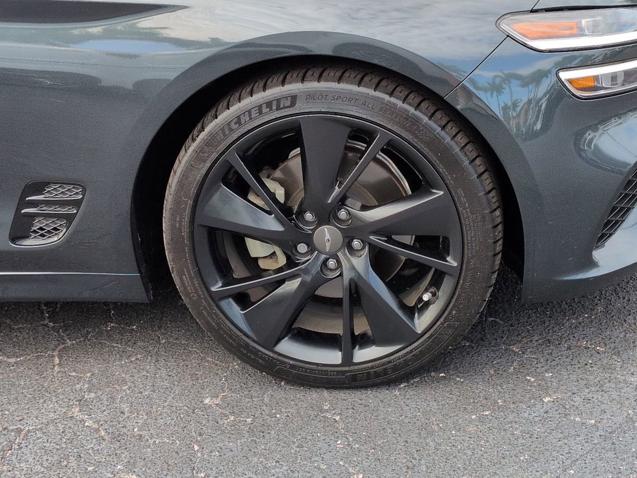 Used 2023 Genesis G70 2.0T w/ Sport Prestige Package RWD image 11