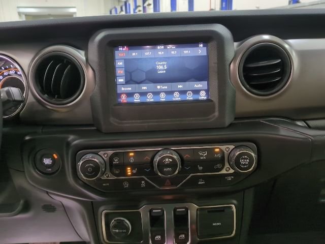 Used 2021 Jeep Wrangler Sport S image 11