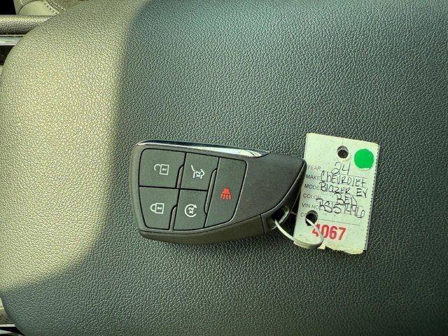 Used 2024 Chevrolet Blazer EV RS image 31