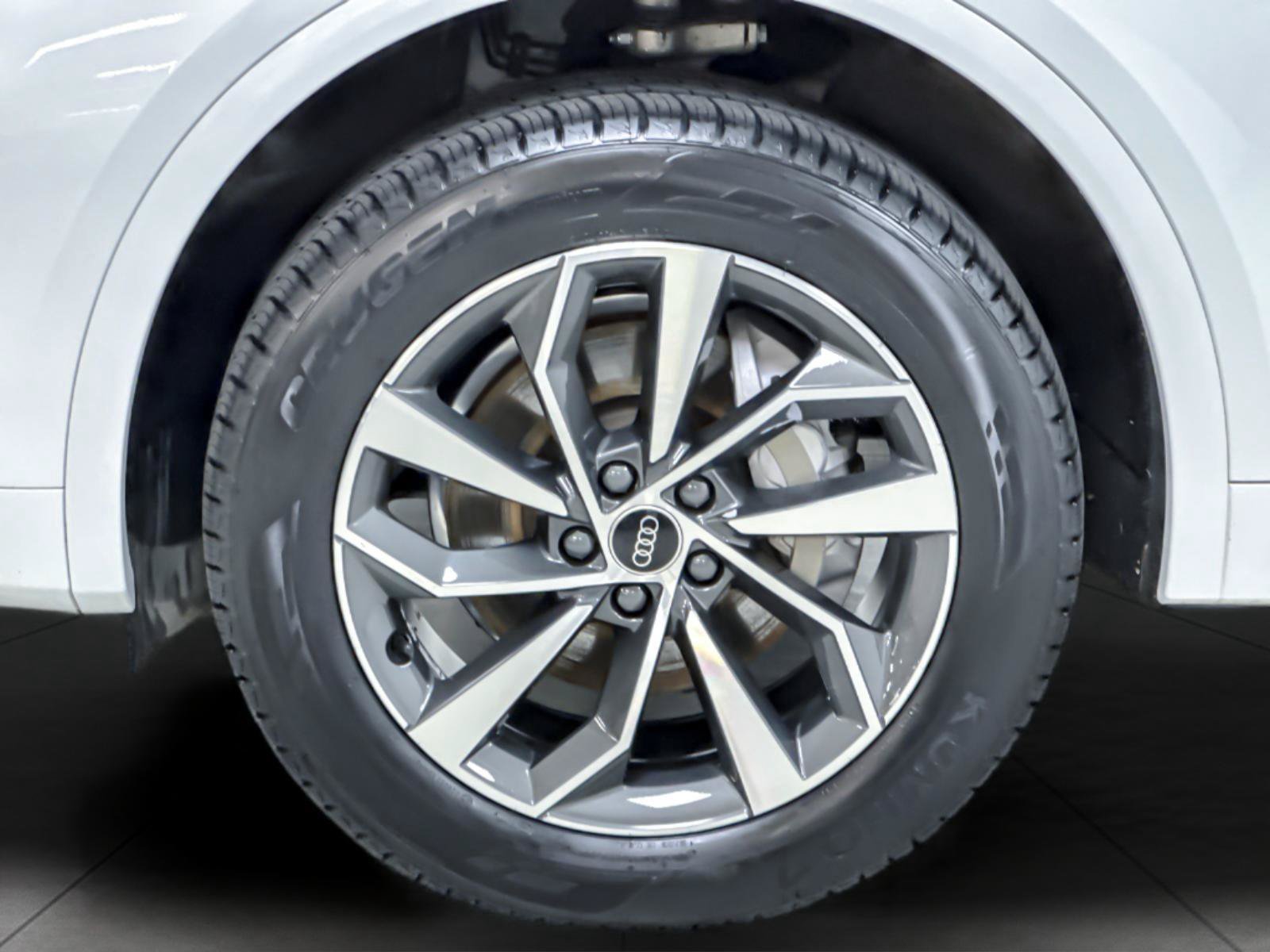 Certified 2023 Audi Q5 2.0T Premium Plus w/ Premium Plus Package AWD/4WD image 26