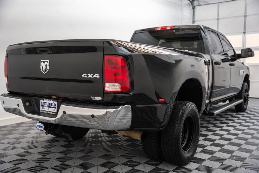 Used 2016 RAM 3500 Tradesman w/ Chrome Appearance Group AWD/4WD image 5