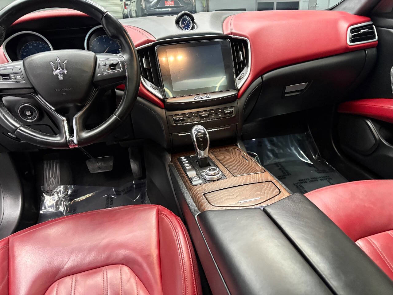 Used 2018 Maserati Ghibli S image 31