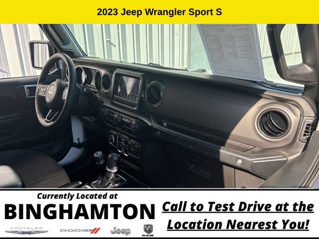 Used 2023 Jeep Wrangler Unlimited Sport AWD/4WD image 27
