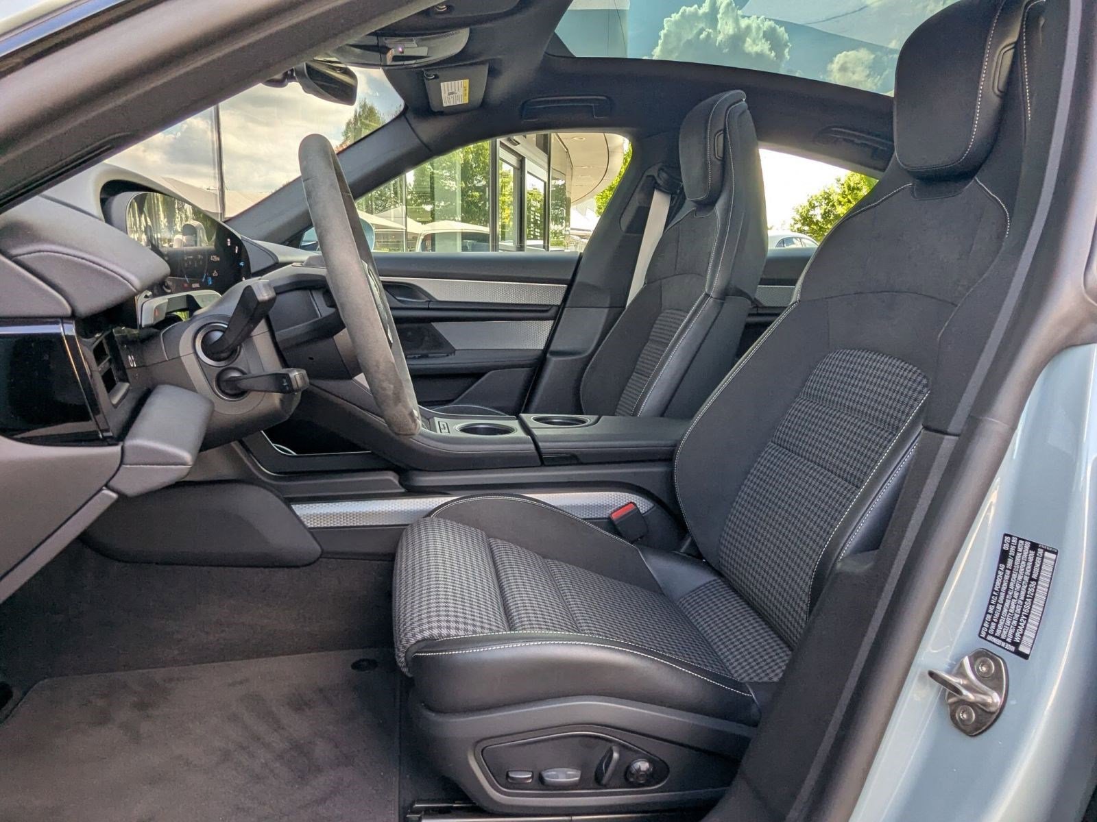 Certified 2025 Porsche Taycan RWD image 5