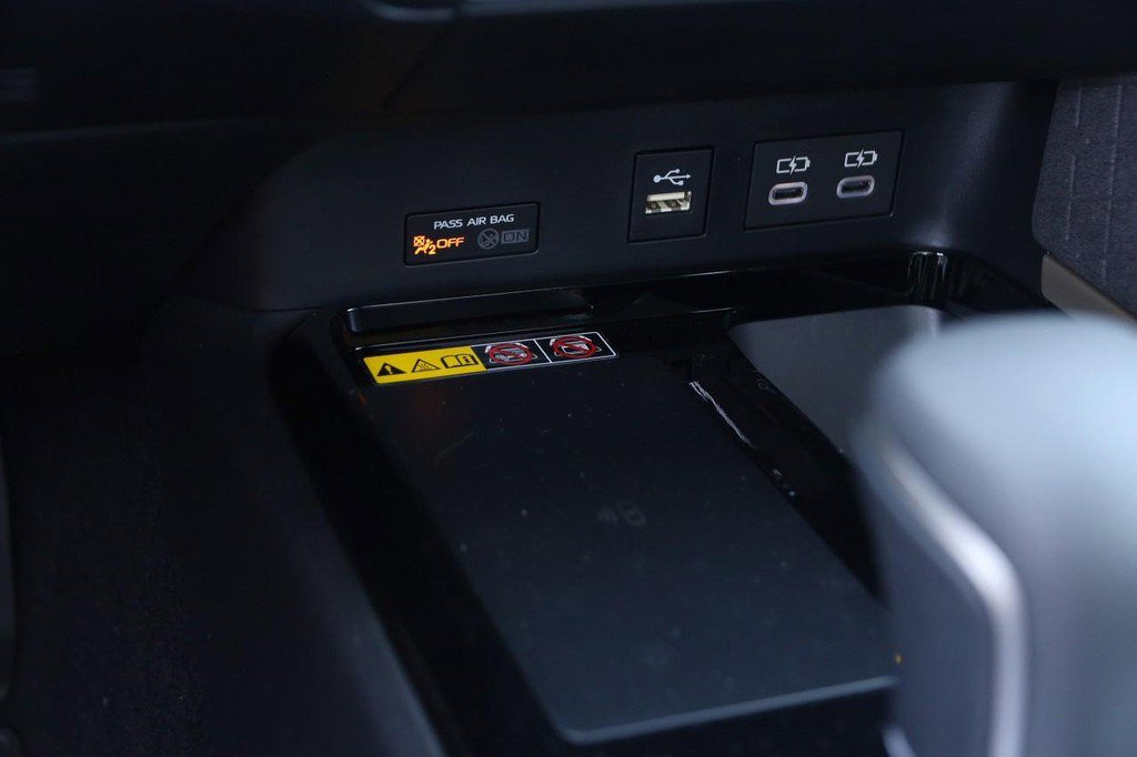 New 2026 Toyota Camry XLE AWD/4WD image 19