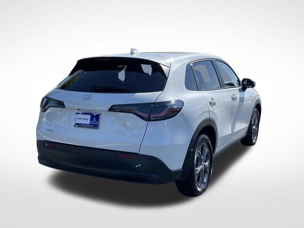 Certified 2026 Honda HR-V LX image 6