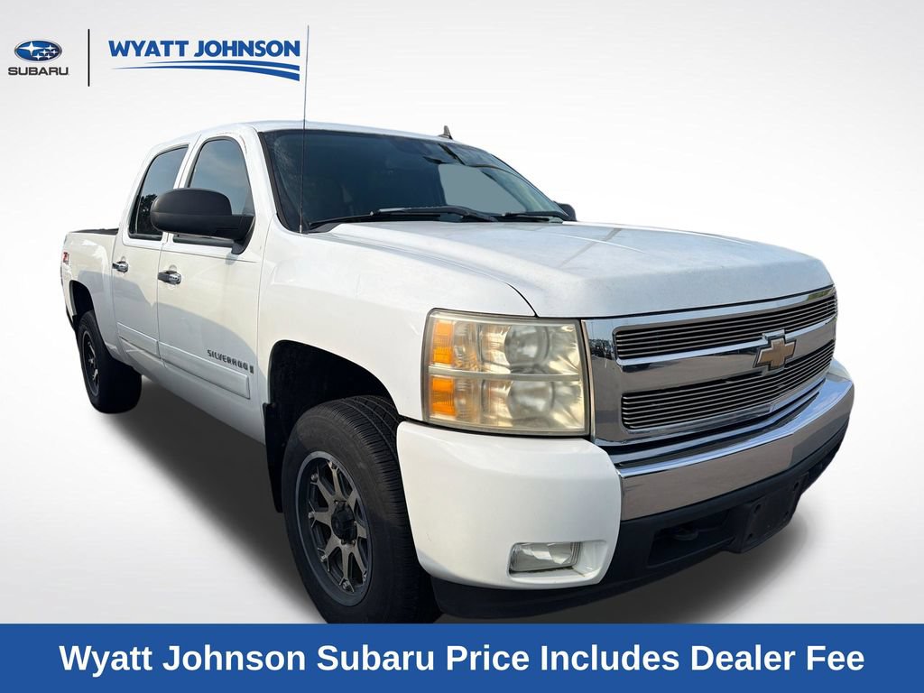 Used 2007 Chevrolet Silverado 1500 LT w/ 1LT Convenience Package AWD/4WD image 8