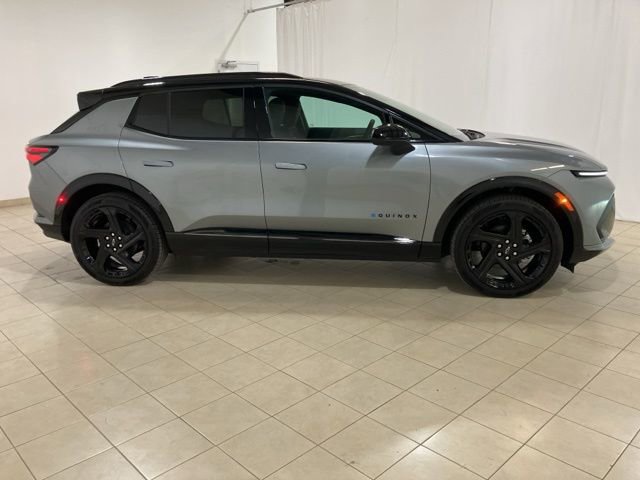 New 2026 Chevrolet Equinox EV RS image 6