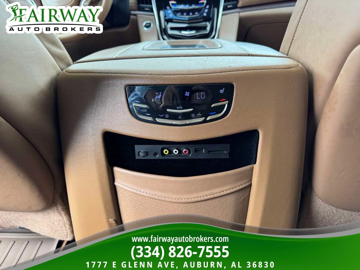 Used 2016 Cadillac Escalade Platinum AWD/4WD image 28