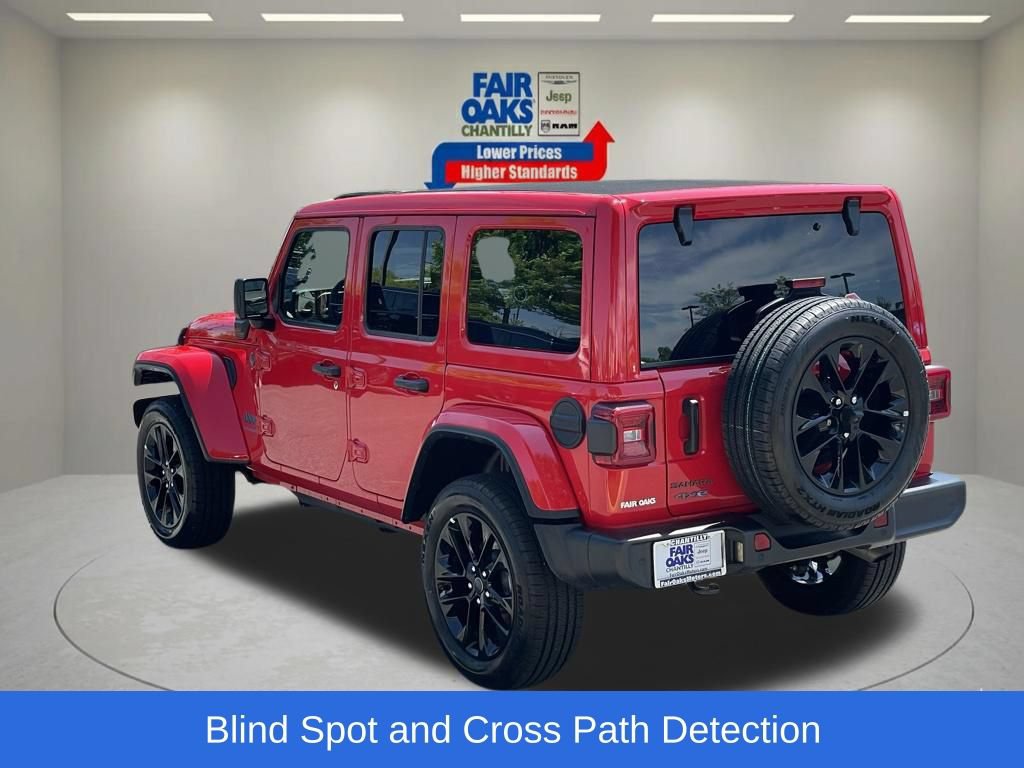 Certified 2025 Jeep Wrangler Unlimited Sahara w/ Safety Group AWD/4WD image 9