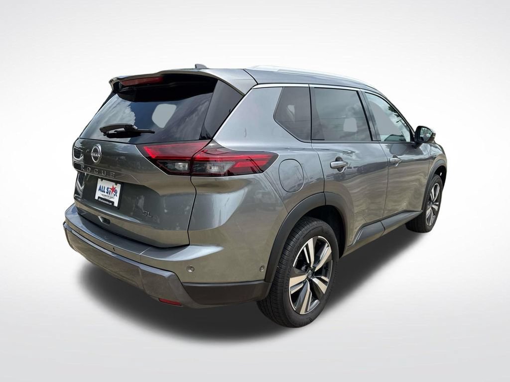 Used 2025 Nissan Rogue SL FWD image 9