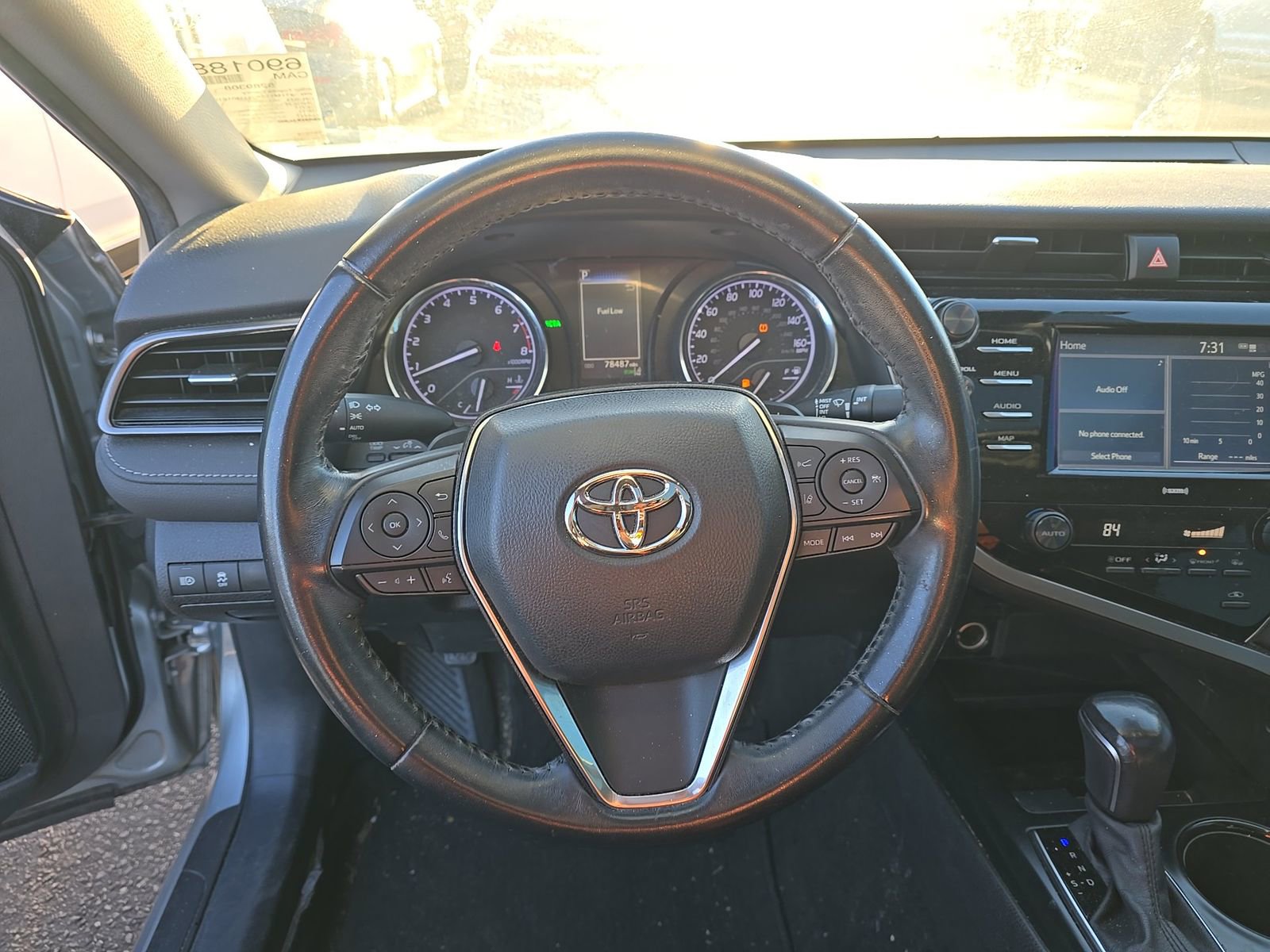 Used 2020 Toyota Camry SE w/ Convenience Package image 17