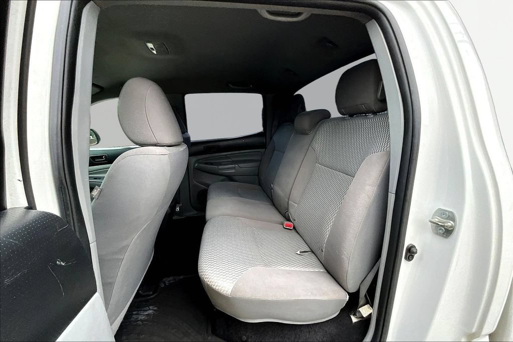 Used 2013 Toyota Tacoma PreRunner RWD image 18
