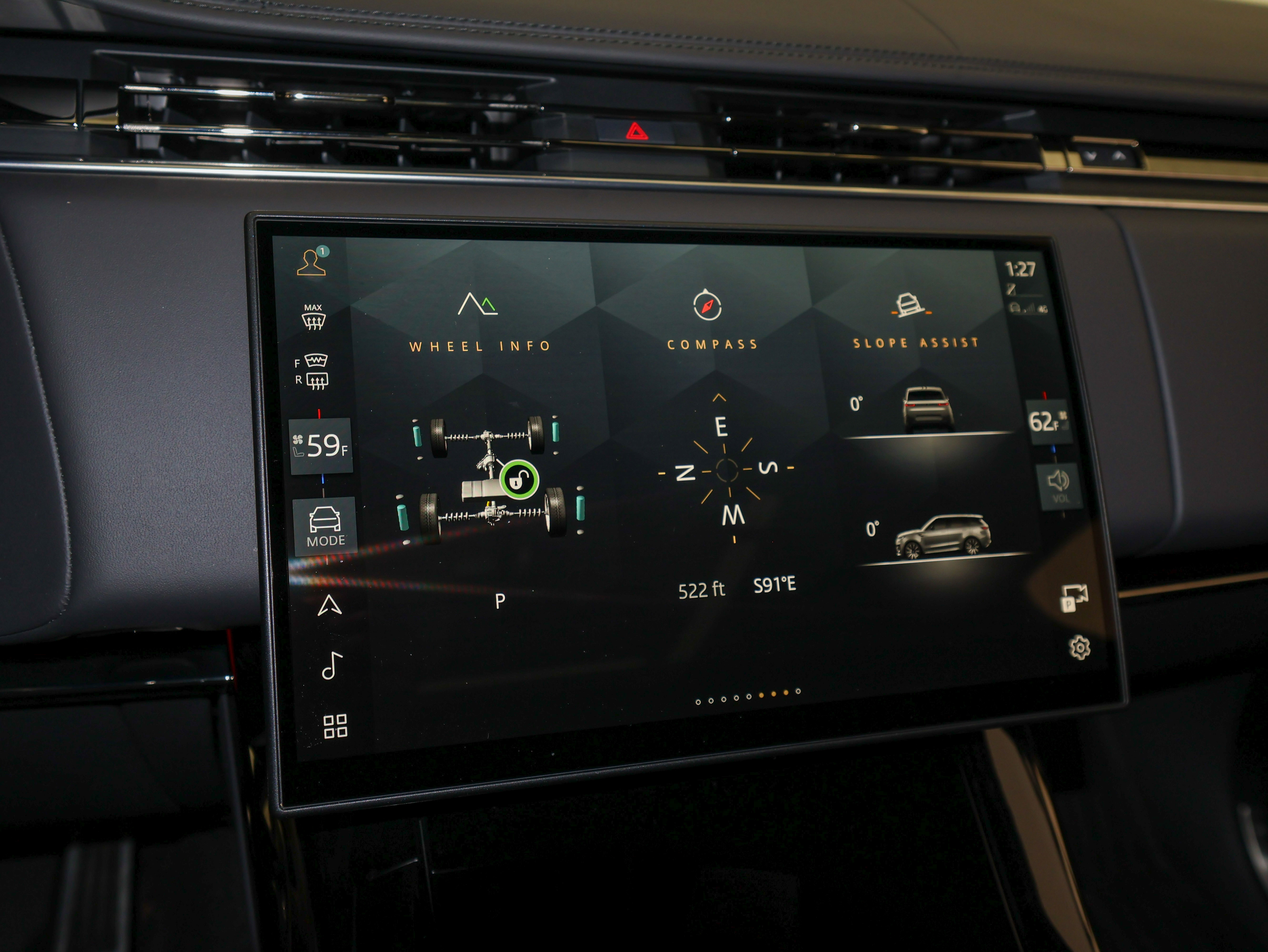 Used 2025 Land Rover Range Rover Sport Dynamic SE image 34