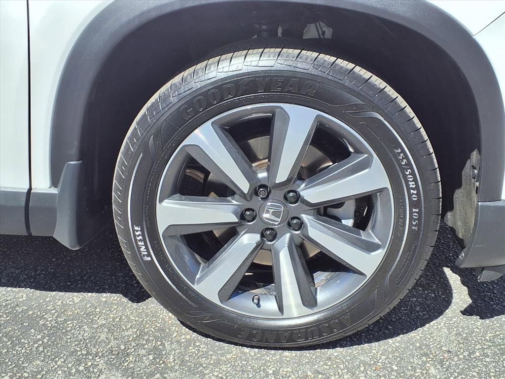 Used 2024 Honda Pilot Touring image 4