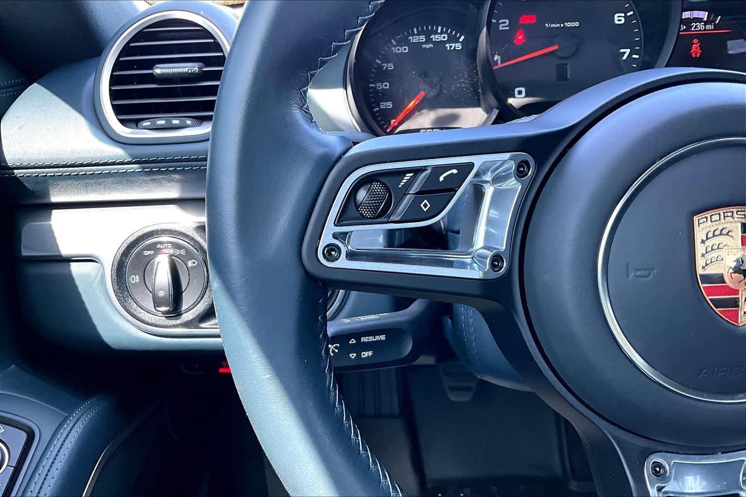 Used 2025 Porsche 718 Cayman RWD image 20