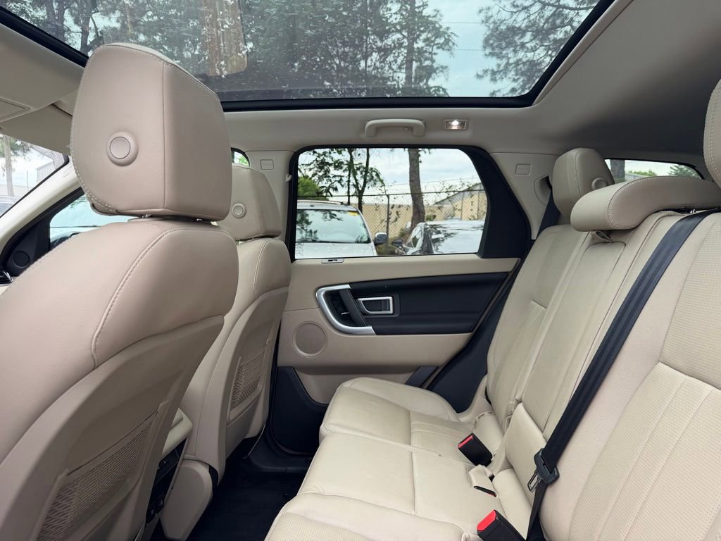 Used 2019 Land Rover Discovery Sport AWD/4WD image 23