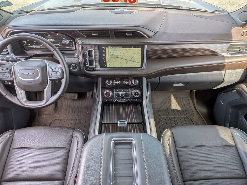 Used 2024 GMC Yukon Denali w/ LPO, Floor Liner Package image 29