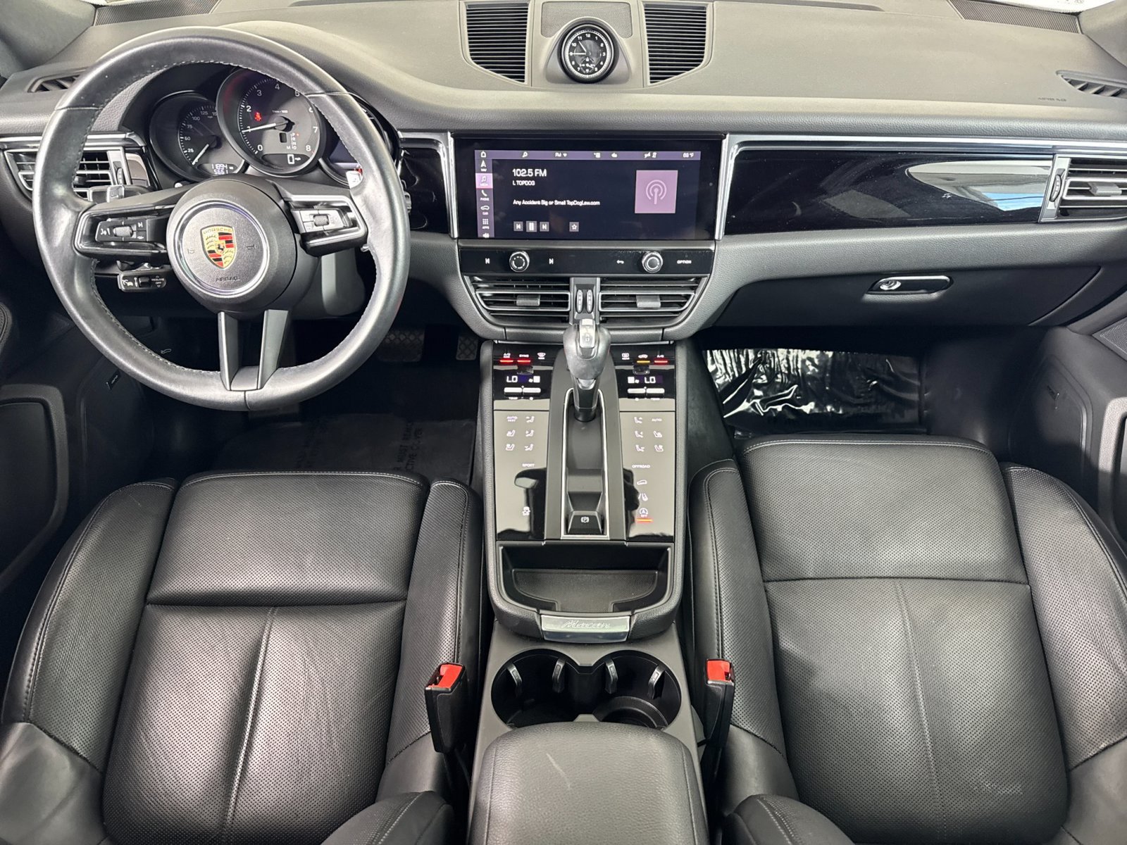 Certified 2025 Porsche Macan w/ Premium Package Plus AWD/4WD image 6