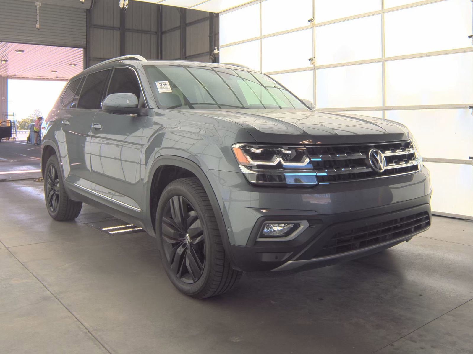 Used 2019 Volkswagen Atlas SEL Premium AWD/4WD image 2