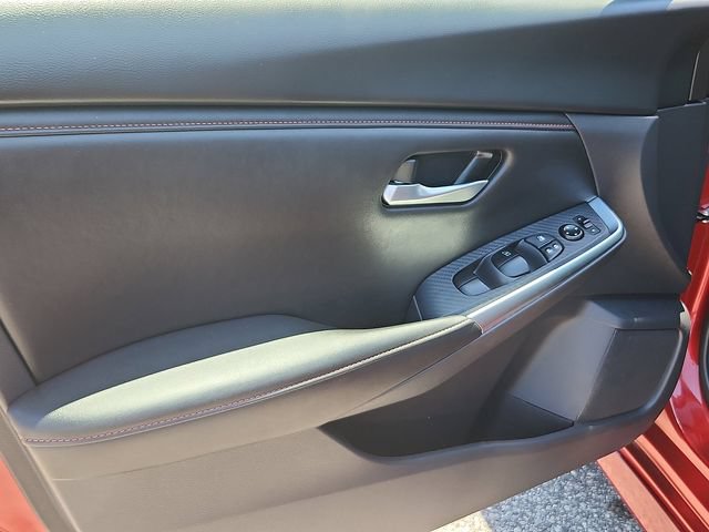 Used 2025 Nissan Sentra SR FWD image 8