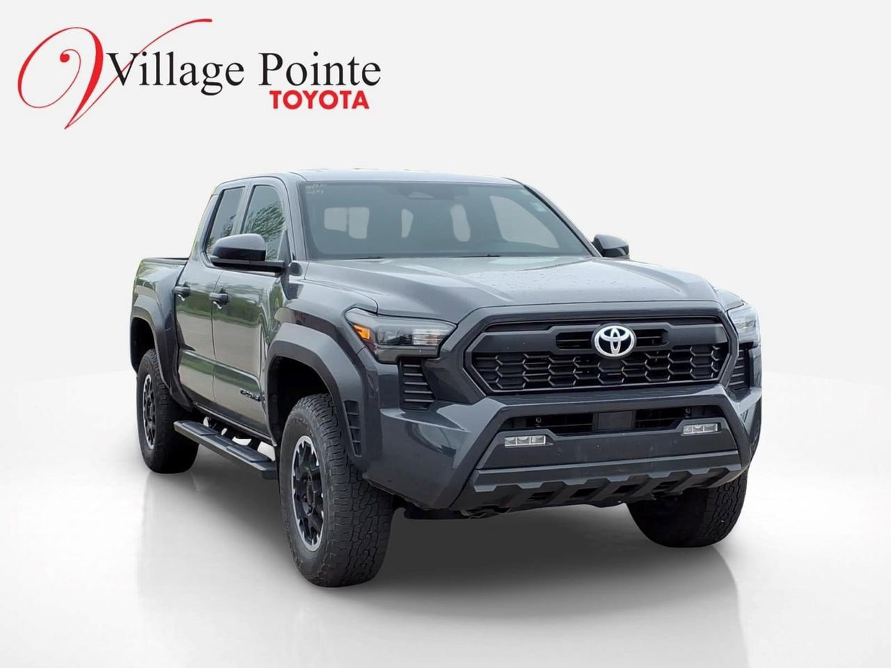 Used 2024 Toyota Tacoma TRD Off-Road w/ TRD Off Road Upgrade Package AWD/4WD image 3