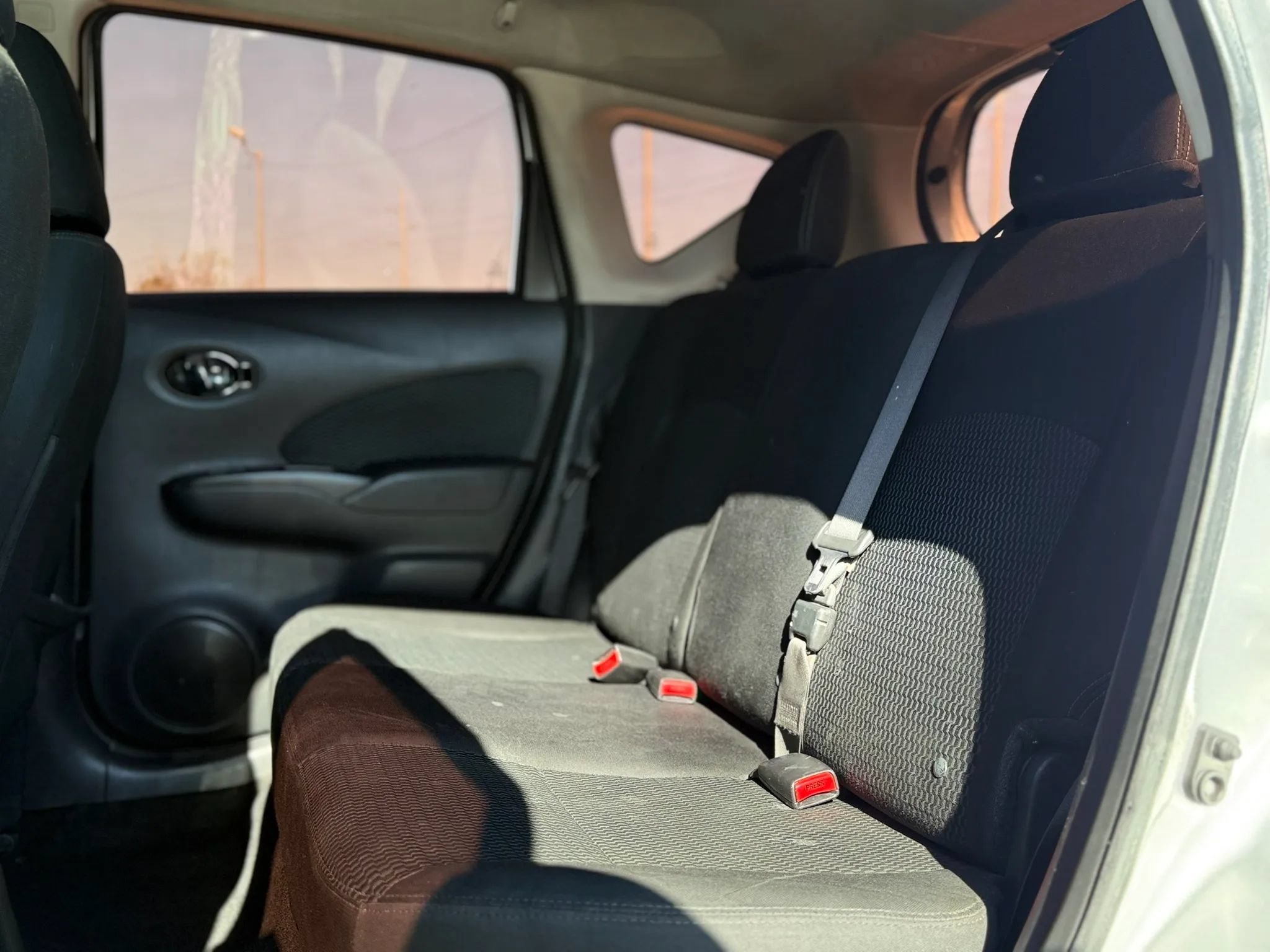 Used 2017 Nissan Versa Note SV FWD image 33